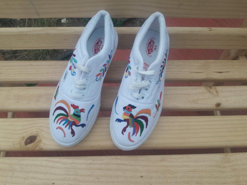 Tenis bordados hotsell a mano mexicanos