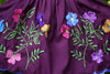 Vestido para niña morado bordado a mano con flores de colores 